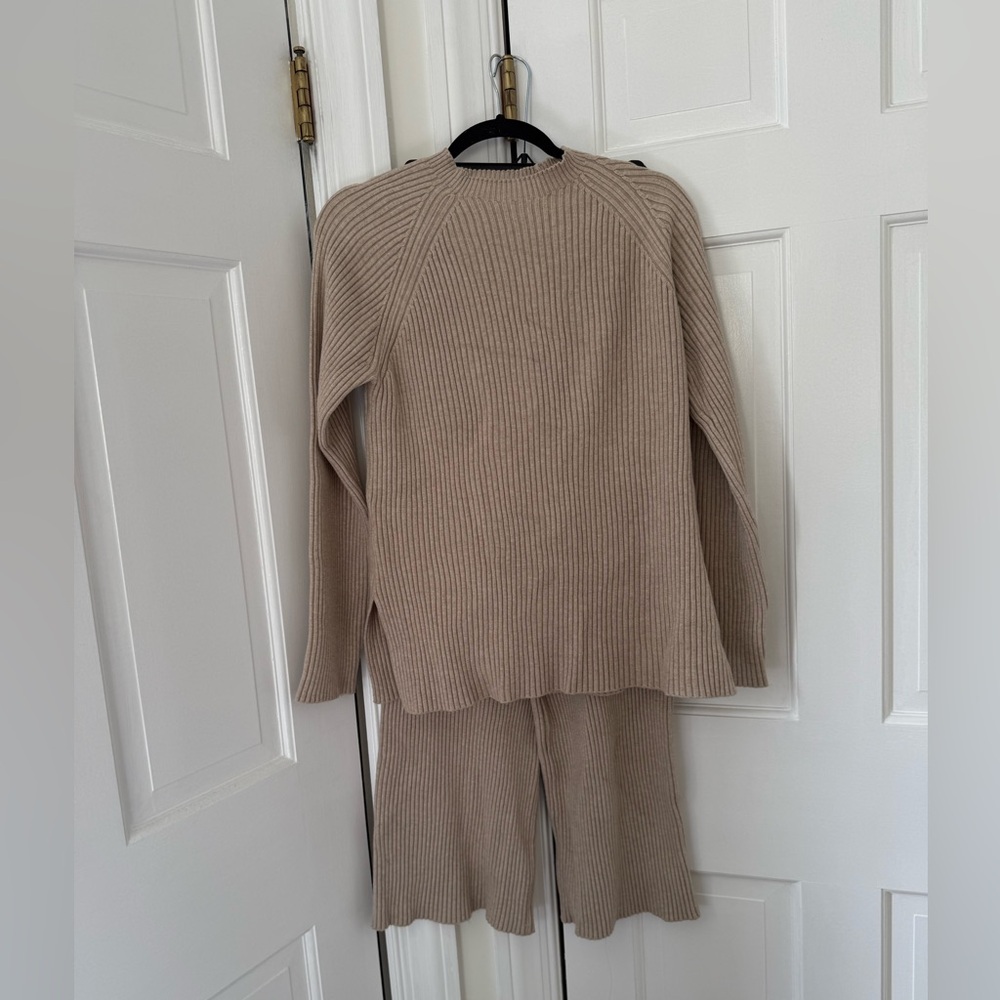 ChicWish Ribbed Set (size small)